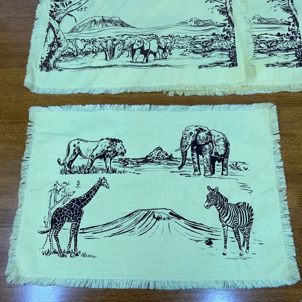 Safari Animal Placemat and Napkin Set 8pc Yellow Fringed Savanna Decor